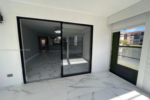 Condominio en venta en Tamarac, Florida, 2 dormitorios, 117.99 m2 № 783327 - foto 24