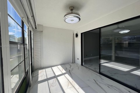 Condominio en venta en Tamarac, Florida, 2 dormitorios, 117.99 m2 № 783327 - foto 25