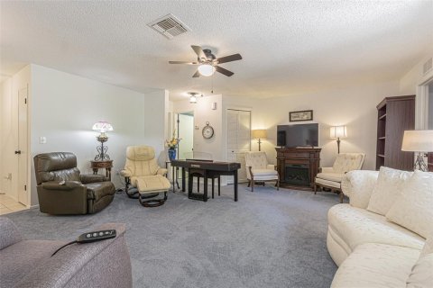 Villa ou maison à vendre à Spring Hill, Floride: 2 chambres, 107.12 m2 № 1301696 - photo 6