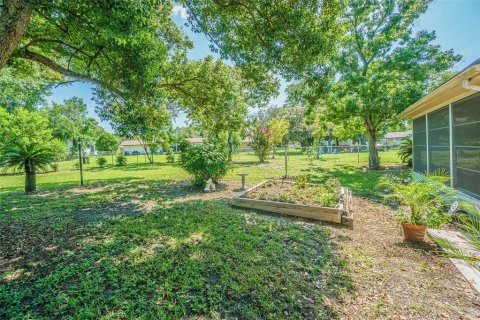 Villa ou maison à vendre à Spring Hill, Floride: 2 chambres, 107.12 m2 № 1301696 - photo 24