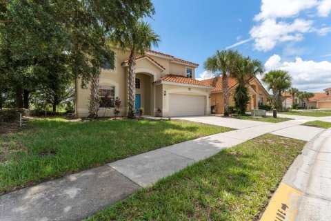 House in Davenport, Florida 6 bedrooms, 263.66 sq.m. № 1301728 - photo 11