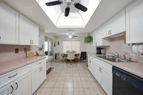 Villa ou maison à vendre à Englewood, Floride: 2 chambres, 162.3 m2 № 1301656 - photo 10