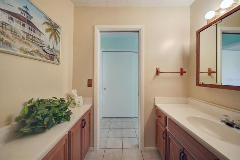 Villa ou maison à vendre à Englewood, Floride: 2 chambres, 162.3 m2 № 1301656 - photo 24