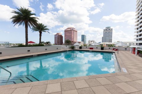 Copropriété à vendre à West Palm Beach, Floride: 3 chambres, 362.13 m2 № 994053 - photo 16