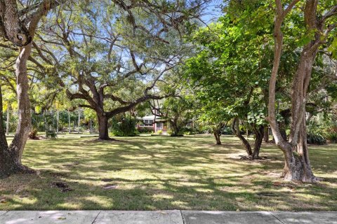 Casa en venta en Palmetto Bay, Florida, 4 dormitorios, 340.21 m2 № 932150 - foto 16