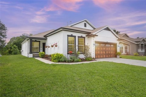 Casa en venta en Deltona, Florida, 3 dormitorios, 159.7 m2 № 1148004 - foto 1