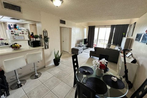 Condominio en venta en Miami, Florida, 1 dormitorio, 63.17 m2 № 1078985 - foto 5