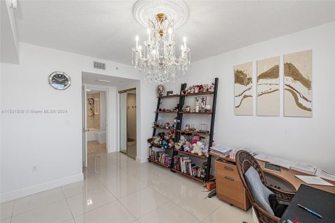 Copropriété à vendre à Aventura, Floride: 2 chambres, 109.16 m2 № 1004784 - photo 20