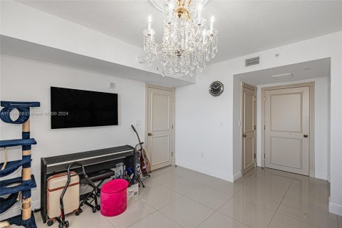 Condo in Aventura, Florida, 2 bedrooms  № 1004784 - photo 21