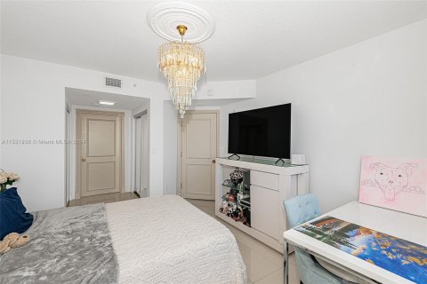 Copropriété à vendre à Aventura, Floride: 2 chambres, 109.16 m2 № 1004784 - photo 24