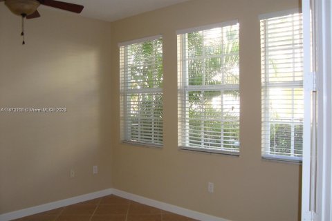 Townhouse in Palm Beach Gardens, Florida 3 bedrooms, 194.72 sq.m. № 1394357 - photo 9