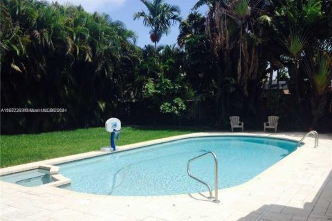 Casa en venta en Hollywood, Florida, 5 dormitorios, 249.35 m2 № 1394360 - foto 14