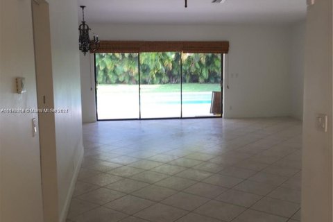 Casa en venta en Hollywood, Florida, 5 dormitorios, 249.35 m2 № 1394360 - foto 8