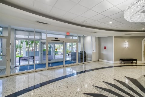 Copropriété à vendre à Hallandale Beach, Floride: 1 chambre, 85.47 m2 № 1394358 - photo 29