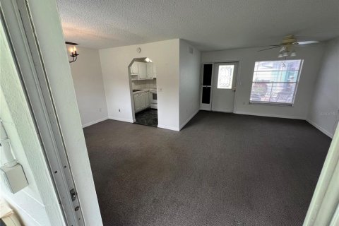 Copropriété à vendre à New Port Richey, Floride: 1 chambre, 72.37 m2 № 1376634 - photo 18