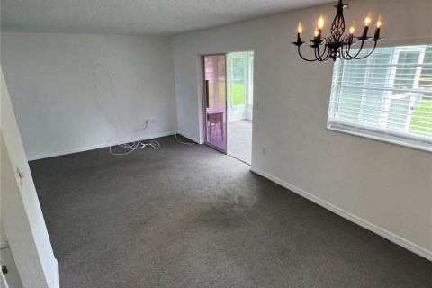 Condo in New Port Richey, Florida, 1 bedroom  № 1376634 - photo 21