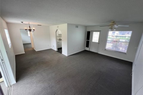 Copropriété à vendre à New Port Richey, Floride: 1 chambre, 72.37 m2 № 1376634 - photo 16