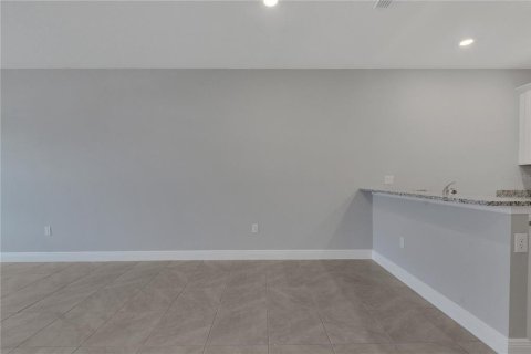 Townhouse in Kissimmee, Florida 2 bedrooms, 97.55 sq.m. № 1372327 - photo 11