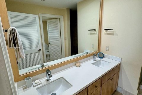 Condominio en venta en Key Biscayne, Florida, 2 dormitorios, 139.91 m2 № 909379 - foto 14