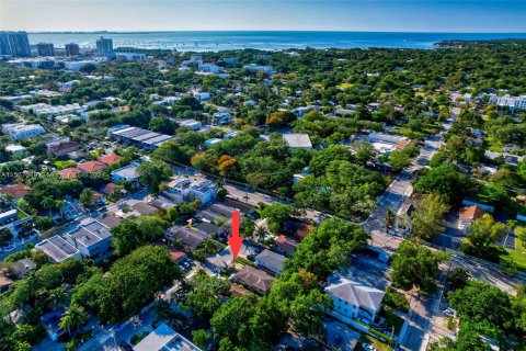 Купить земельный участок в Майами, Флорида № 1104102 - фото 7