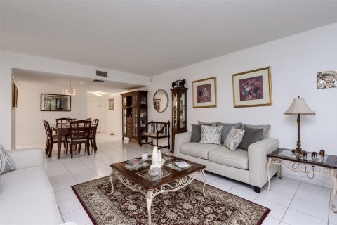 Condominio en venta en Weston, Florida, 2 dormitorios, 117.06 m2 № 1231568 - foto 20