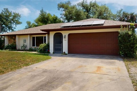 House in Port Charlotte, Florida 3 bedrooms, 157.93 sq.m. № 1414318 - photo 1