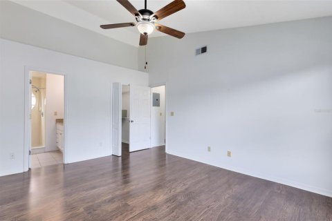 Condo in Kissimmee, Florida, 2 bedrooms  № 1340698 - photo 20