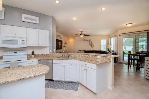 Casa en venta en Tampa, Florida, 4 dormitorios, 257.43 m2 № 1340733 - foto 11