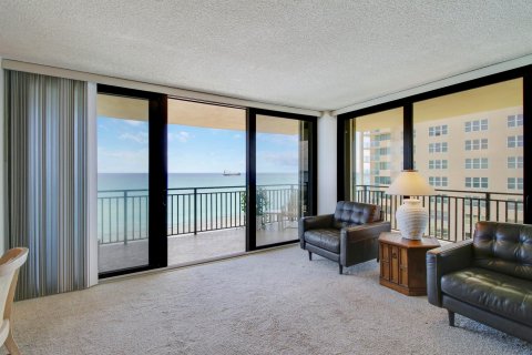 Condo in Riviera Beach, Florida, 2 bedrooms  № 1221676 - photo 17