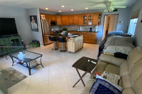 Condo in Delray Beach, Florida, 1 bedroom  № 1310576 - photo 9