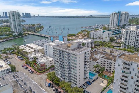 Condominio en venta en Miami Beach, Florida, 1 dormitorio, 66.7 m2 № 1310528 - foto 22