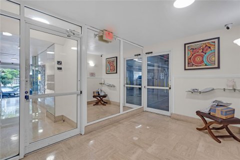 Copropriété à vendre à Miami Beach, Floride: 1 chambre, 66.7 m2 № 1310528 - photo 3