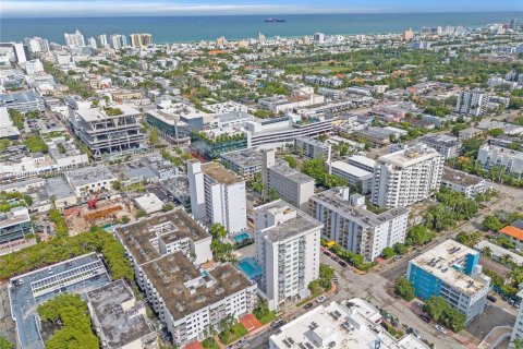 Copropriété à vendre à Miami Beach, Floride: 1 chambre, 66.7 m2 № 1310528 - photo 30