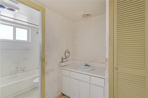 Condominio en venta en Miami Beach, Florida, 1 dormitorio, 66.7 m2 № 1310528 - foto 14