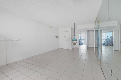 Condominio en venta en Miami Beach, Florida, 1 dormitorio, 66.7 m2 № 1310528 - foto 7