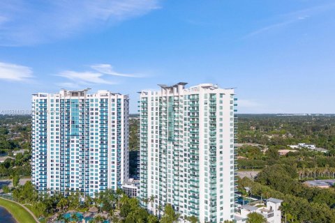 Condominio en venta en Sunrise, Florida, 3 dormitorios, 145.86 m2 № 1310488 - foto 1