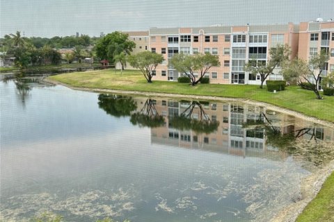 Condominio en venta en Sunrise, Florida, 2 dormitorios, 116.5 m2 № 1187248 - foto 18