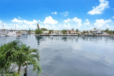 Condo in Fort Lauderdale, Florida, 2 bedrooms  № 1396101 - photo 29