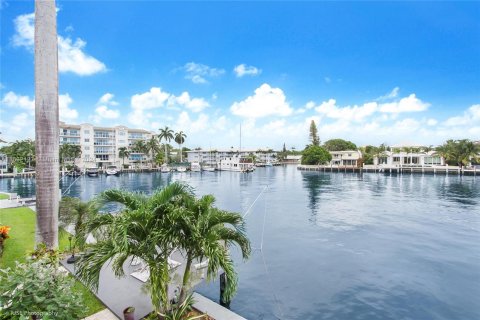 Condo in Fort Lauderdale, Florida, 2 bedrooms  № 1396101 - photo 28