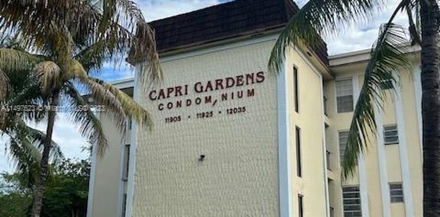 Condo in North Miami, Florida, 2 bedrooms  № 878240