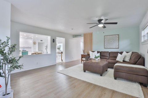 Villa ou maison à vendre à Deerfield Beach, Floride: 5 chambres, 345.41 m2 № 714551 - photo 24