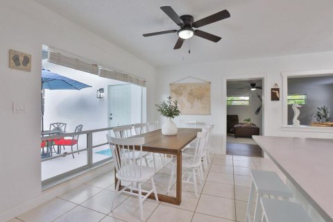 Casa en venta en Deerfield Beach, Florida, 5 dormitorios, 345.41 m2 № 714551 - foto 27