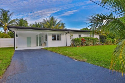 Villa ou maison à vendre à Deerfield Beach, Floride: 5 chambres, 345.41 m2 № 714551 - photo 15