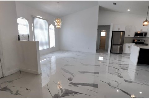 Villa ou maison à vendre à Punta Gorda, Floride: 3 chambres, 171.68 m2 № 1227627 - photo 8