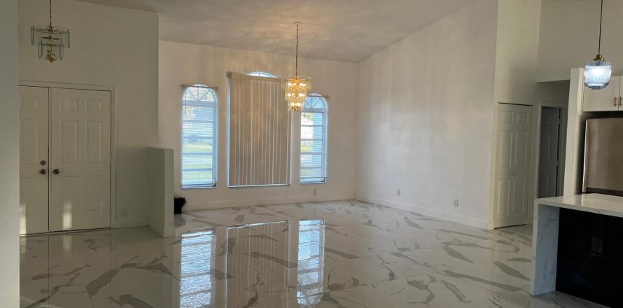 Villa ou maison à Punta Gorda, Floride 3 chambres, 171.68 m2 № 1227627