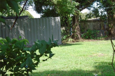 House in Orlando, Florida 3 bedrooms, 95.69 sq.m. № 1374034 - photo 30