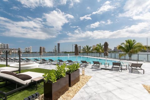 Condo in Aventura, Florida, 3 bedrooms  № 1077626 - photo 11