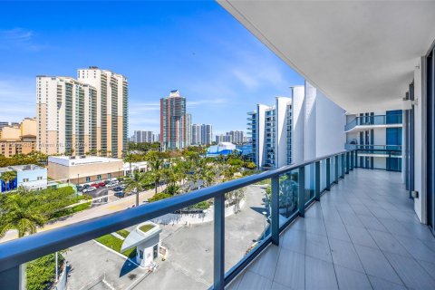 Condo in Aventura, Florida, 3 bedrooms  № 1077626 - photo 25