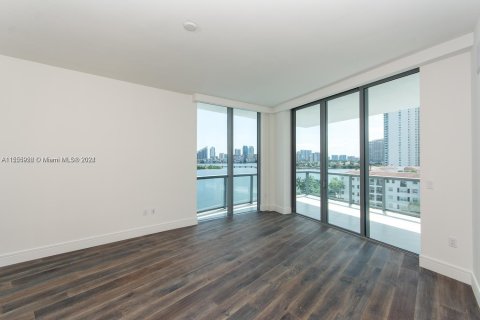 Condo in Aventura, Florida, 3 bedrooms  № 1077626 - photo 7