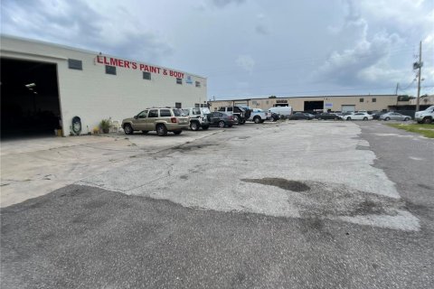 Immobilier commercial à vendre à Orlando, Floride: 2145.48 m2 № 674208 - photo 4